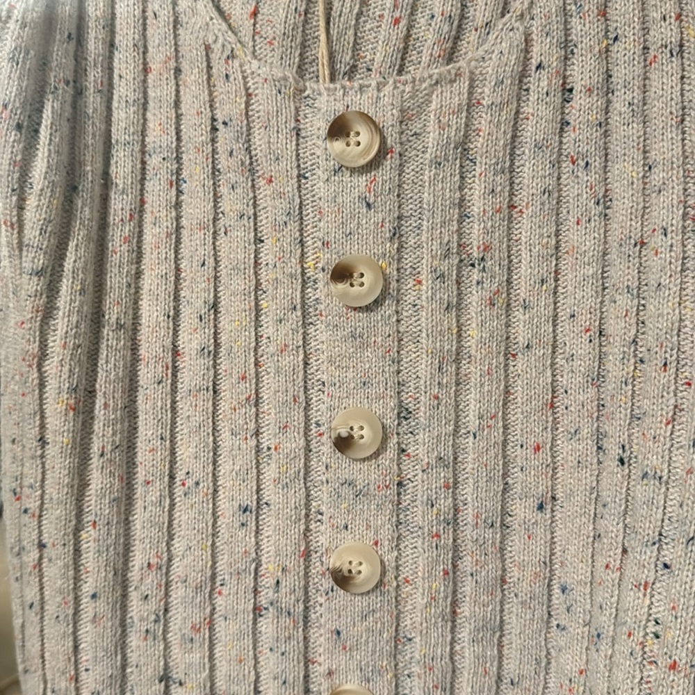 Hem & Thread Knitted Tank - Picture 2 of 3